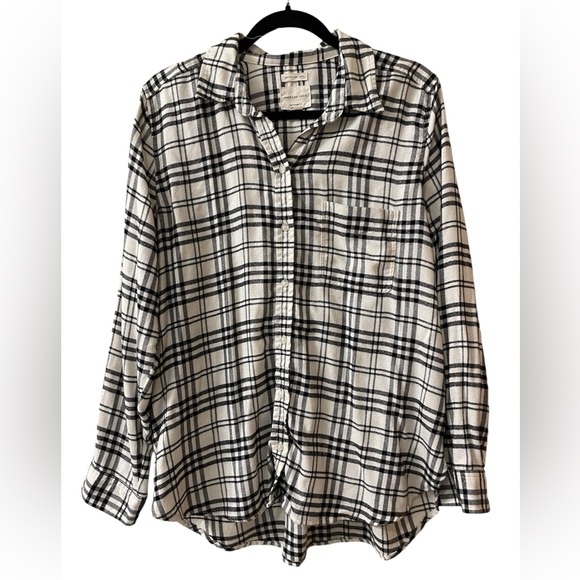 American Eagle Outfitters Tops - American Eagle Ahh-amazingly soft black and white plaid flannel button shirt XL